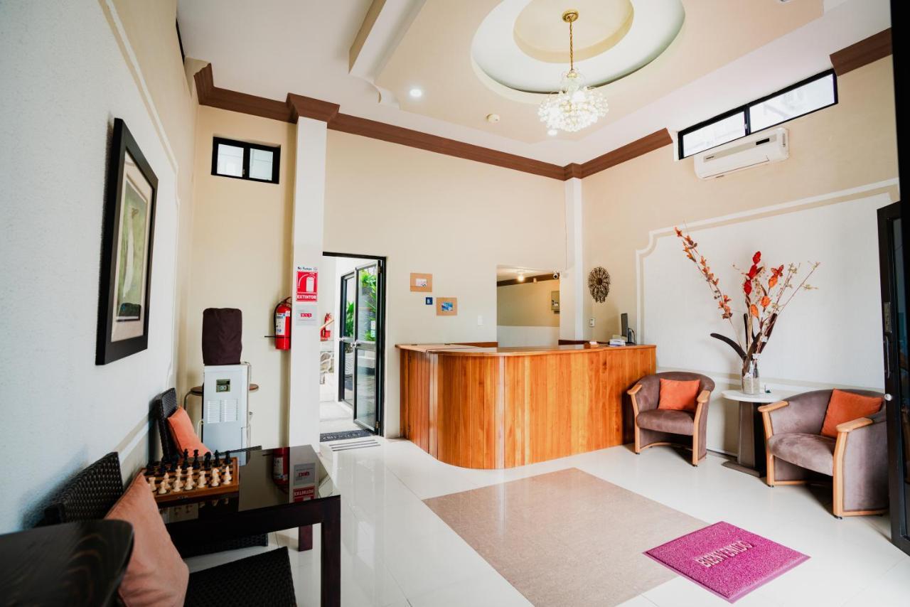 Hotel Palace Galapagos بويرتو أيورا المظهر الخارجي الصورة